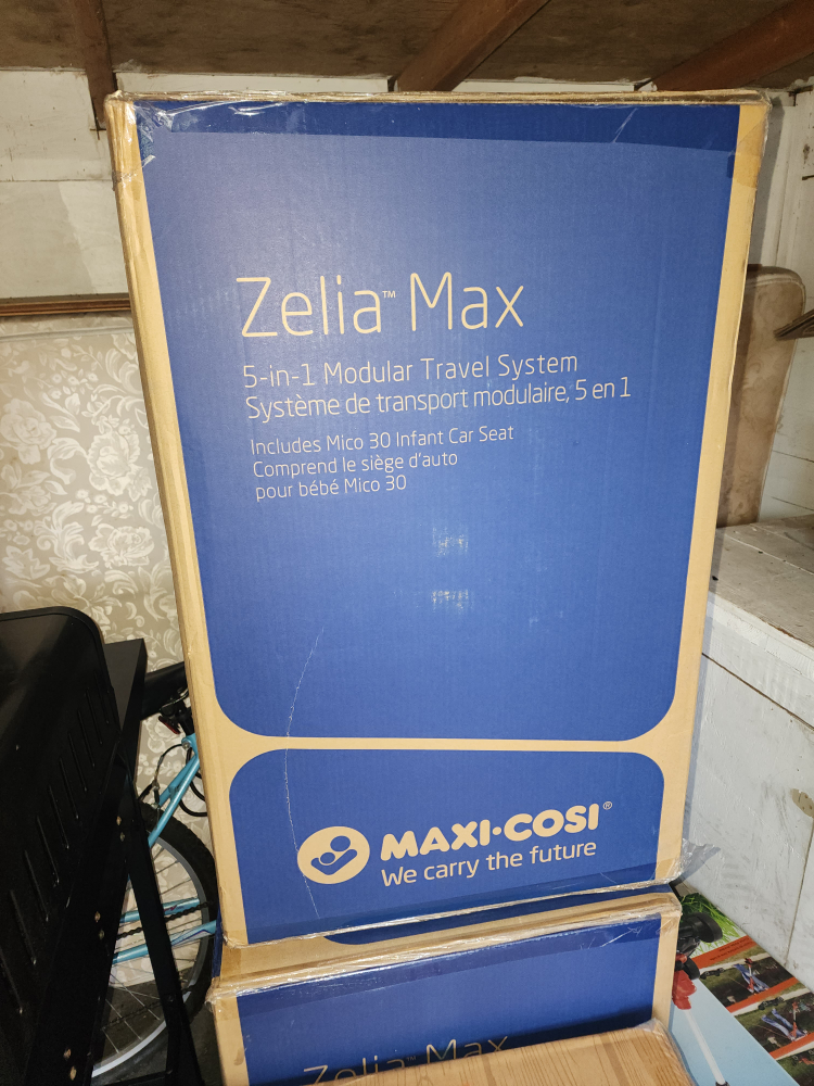 Maxi Cosi Stroller and Car Seat with Base - photo 2
