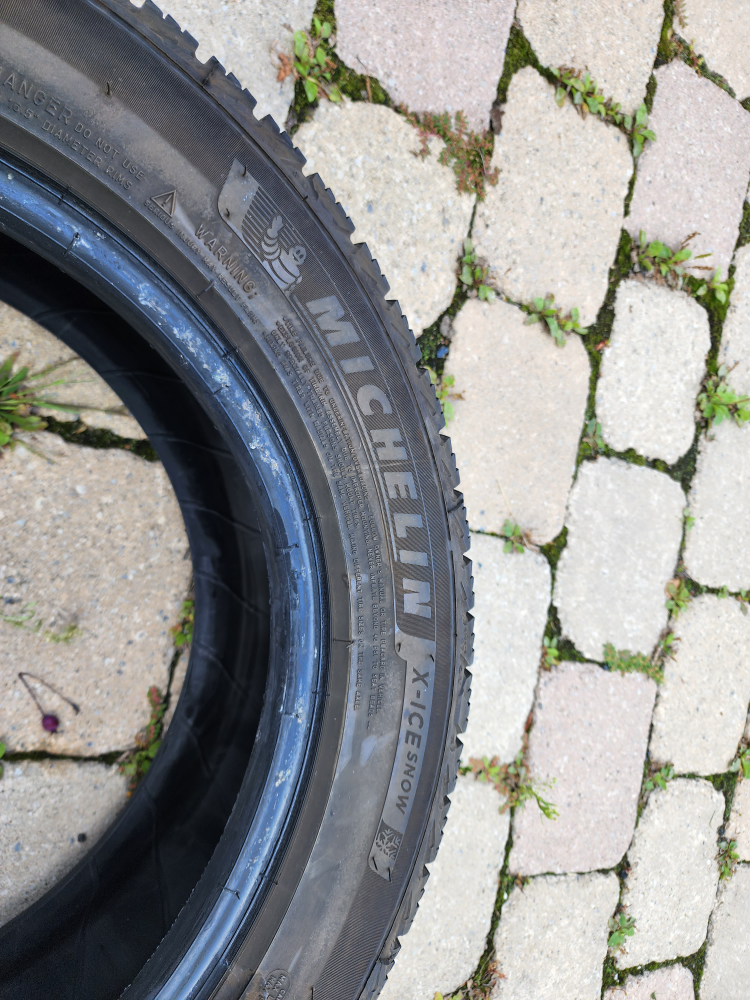 Michelin X-Ice snow 205/55 R16  4 winter tires( no rims) - photo 2