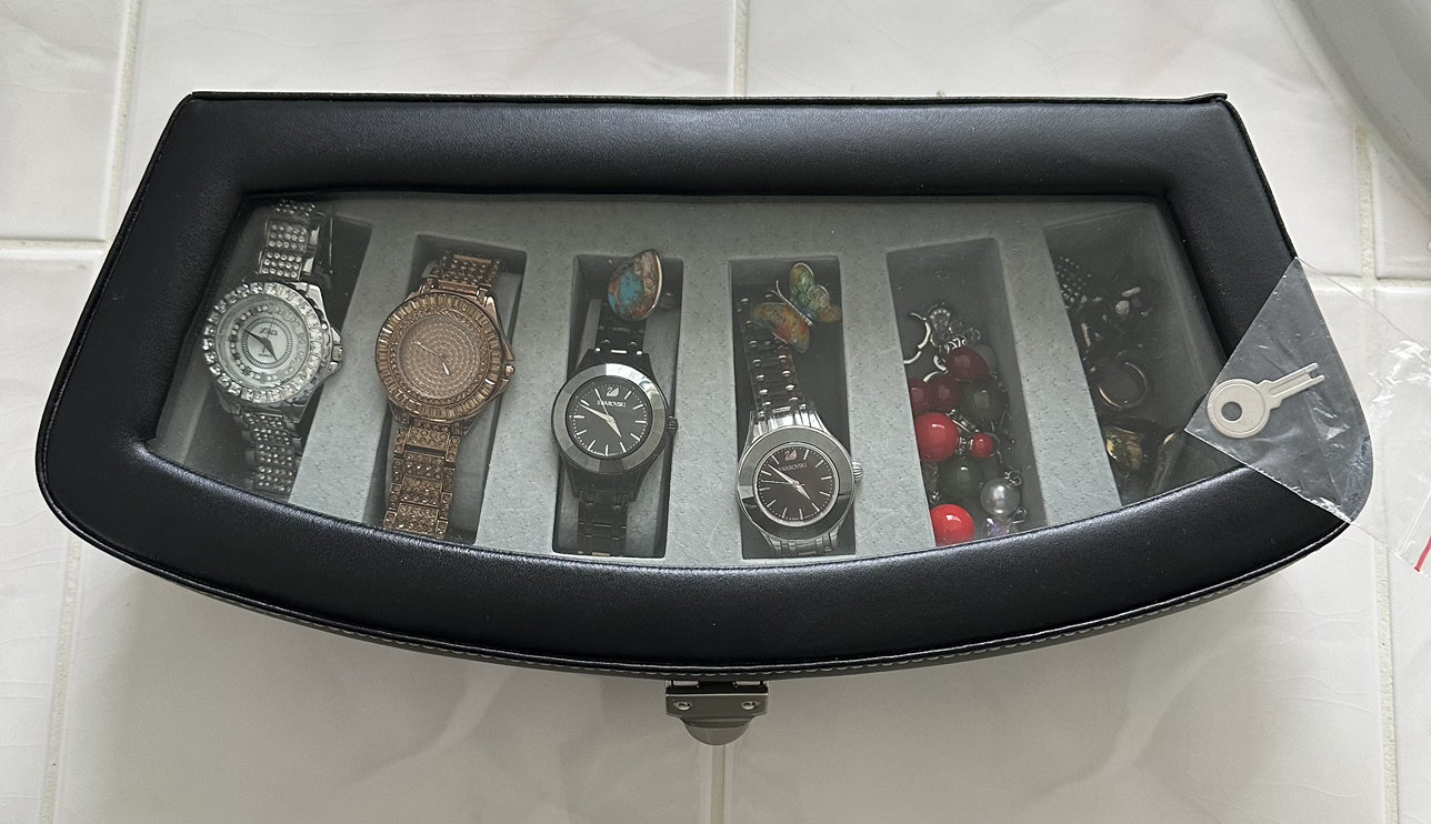 Black Genuine Leather Jewellery/ Watches Box w/Lock image indicator(2)