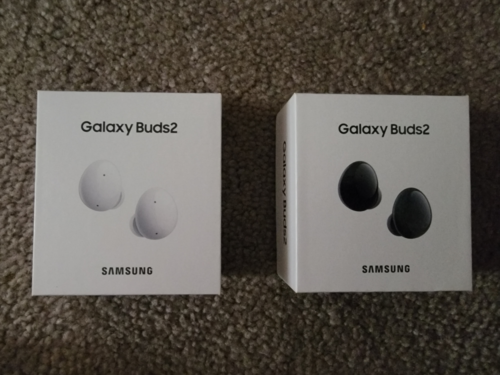 Sealed Samsung Galaxy Buds2 - Green or White