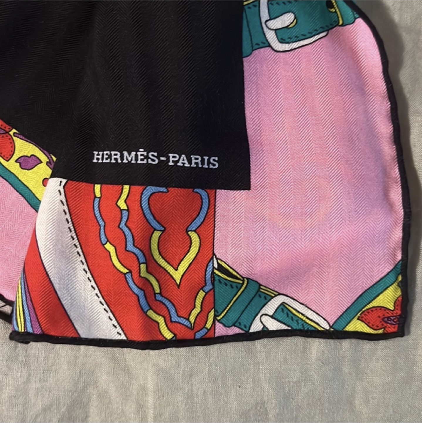 NWT Hermes Cashmere Shawl image indicator(5)