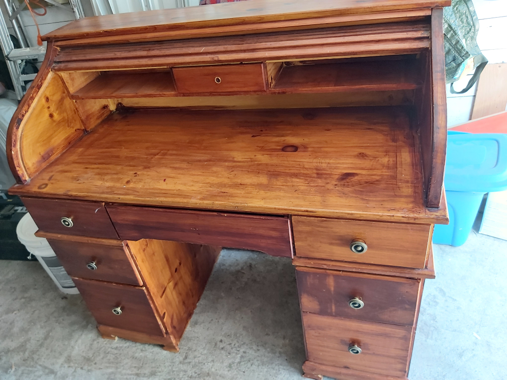 beautiful solid wood desk