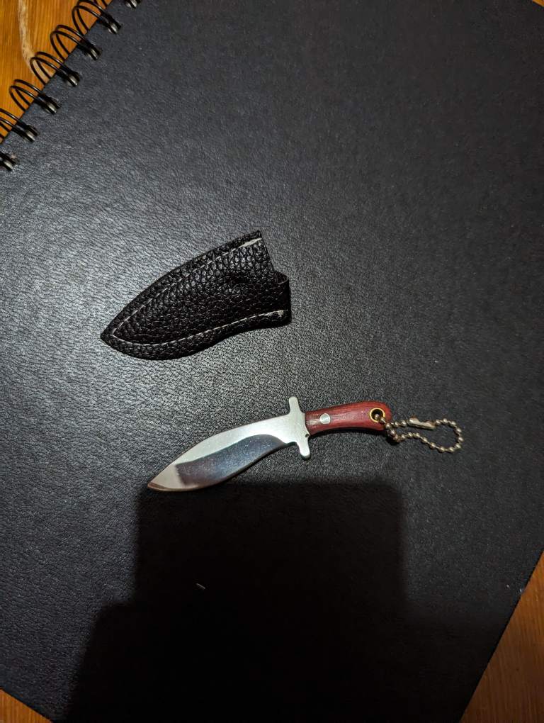 knife keychain thumbnail