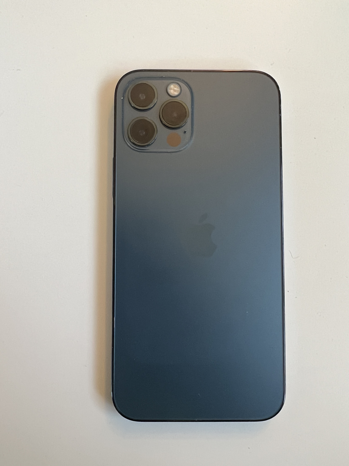 Unlocked iPhone 12 Pro 128 GB in Pacific Blue - photo 2