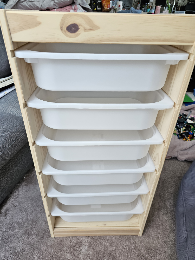 1 IKEA TROFAST