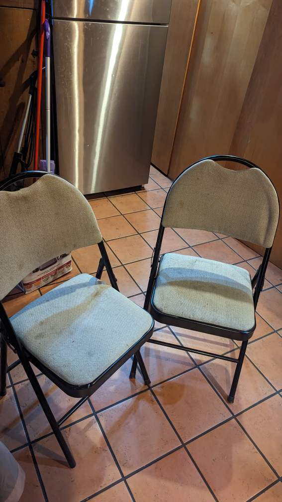 2 folding chair thumbnail