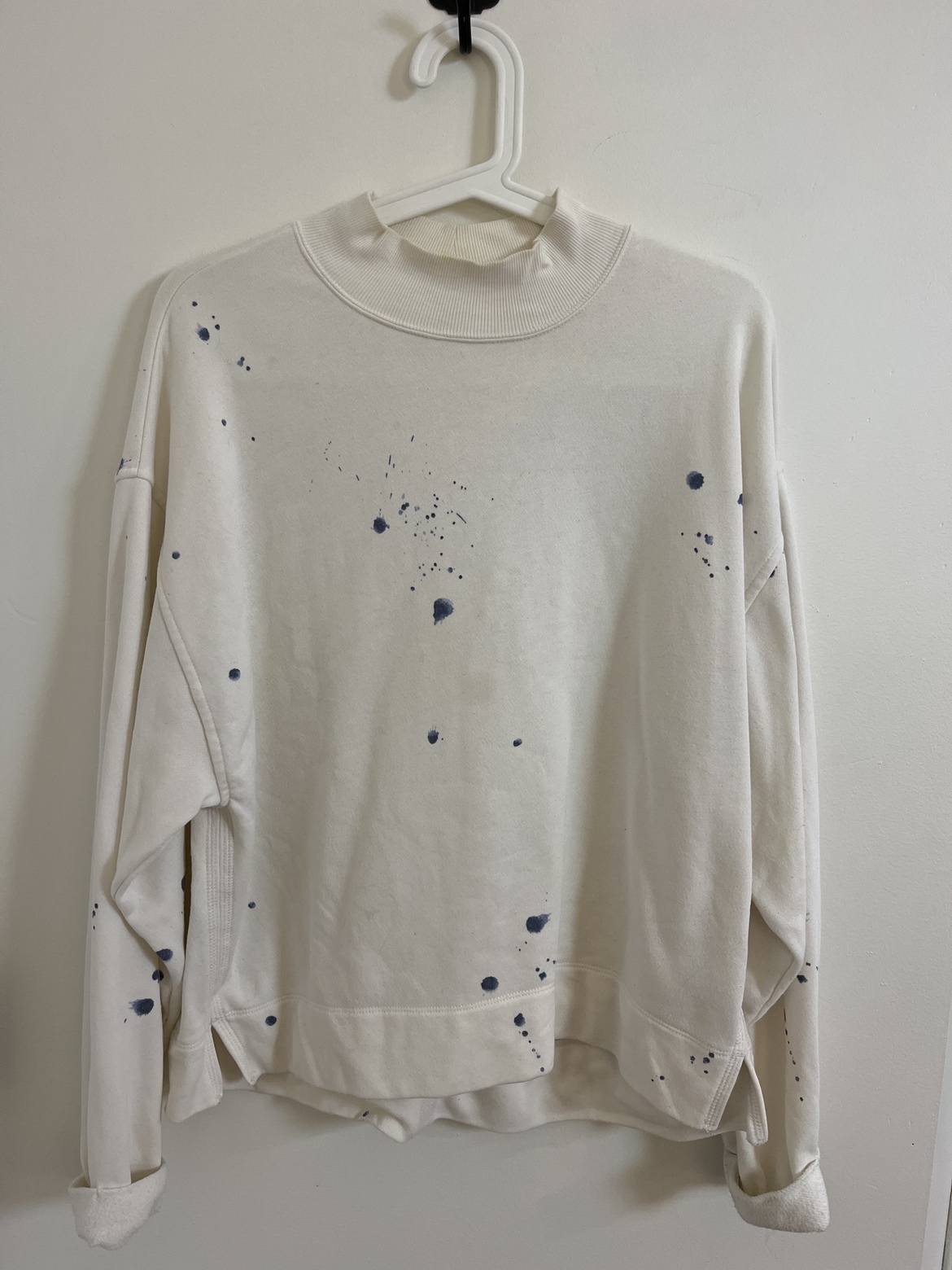Sweatshirt thumbnail