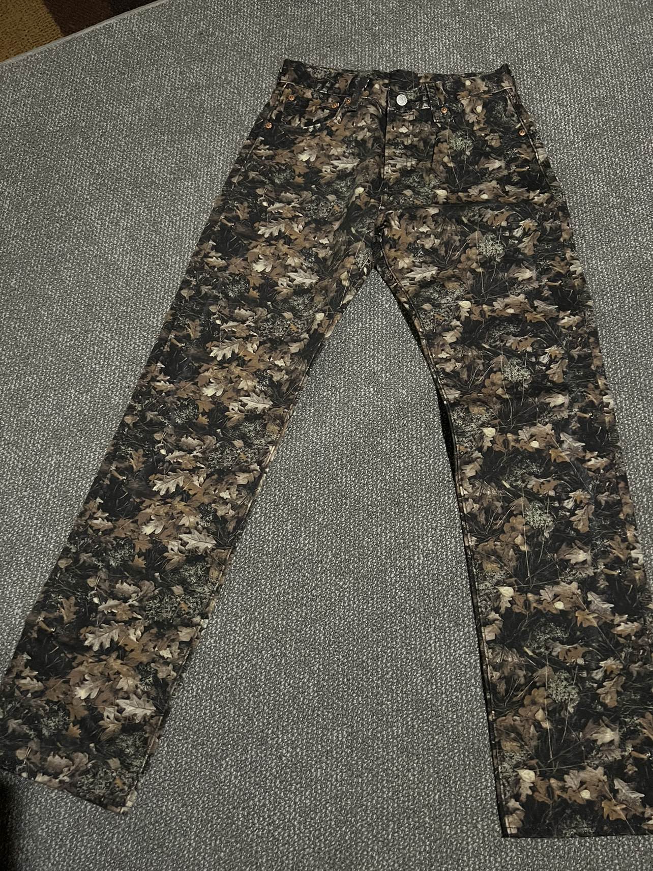 Levi’s men printed jeans new size W29/L 32 thumbnail