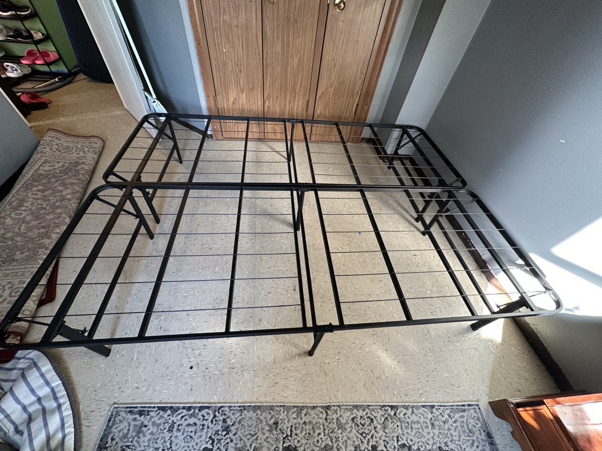 Ikea Queen steel bed frame - photo 3