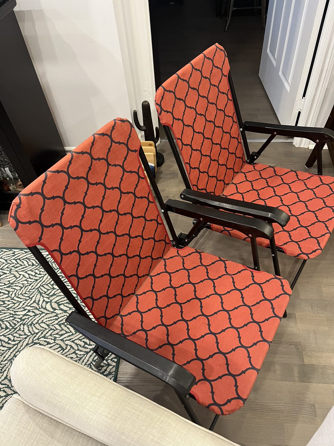 Red patio chairs  $20 each - photo 4
