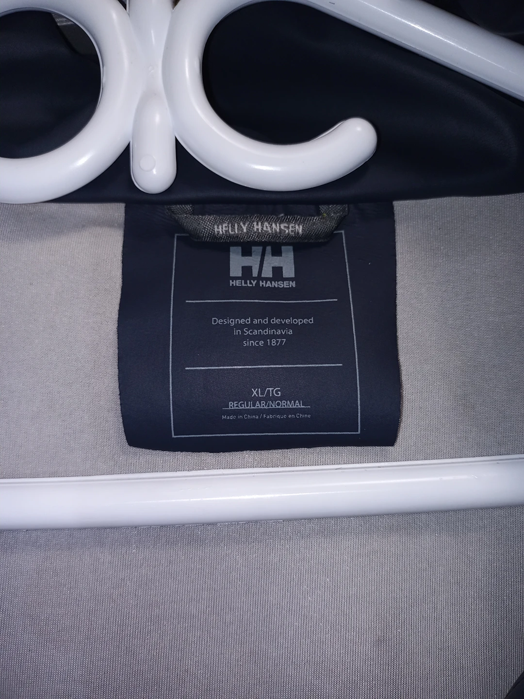 Helly Hansen Rain Jacket - Size XL - photo 3
