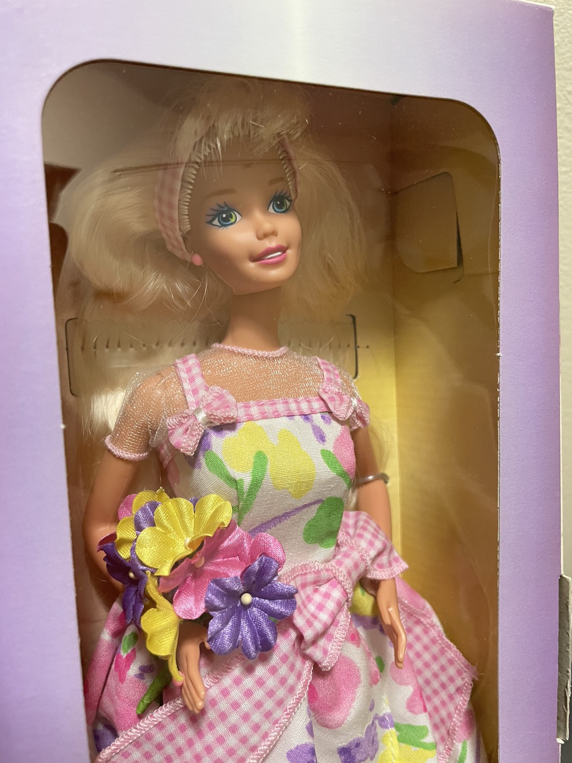 Special Limited Edition Vintage Collector Barbie “Spring Petals” image indicator(3)