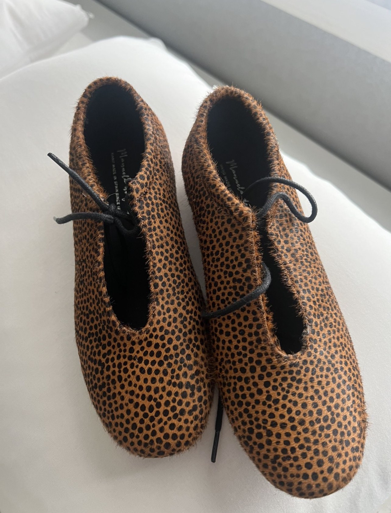 Girls shoes