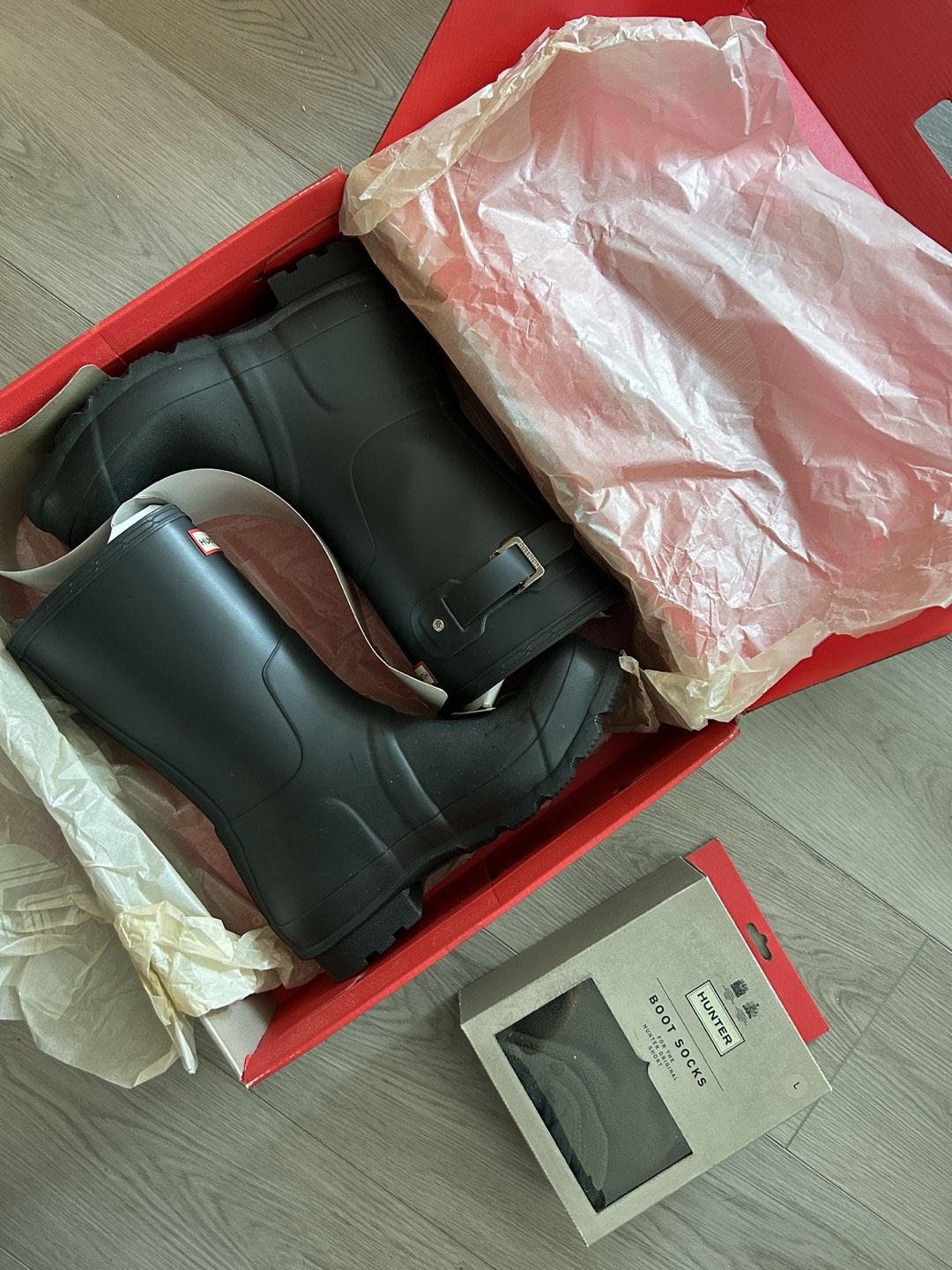 New Hunter short rain boots & socks - men size 8 - photo 2