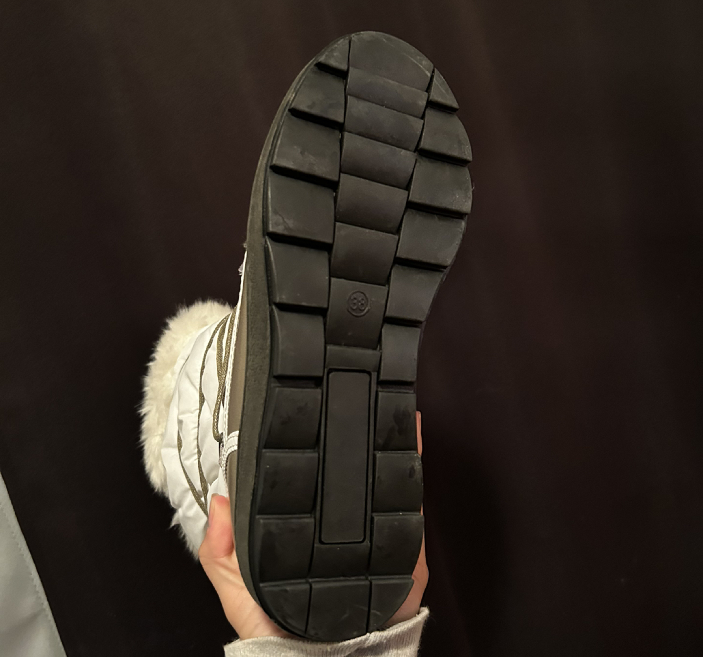 Lace up winter snow boots for women size 8 - photo 2