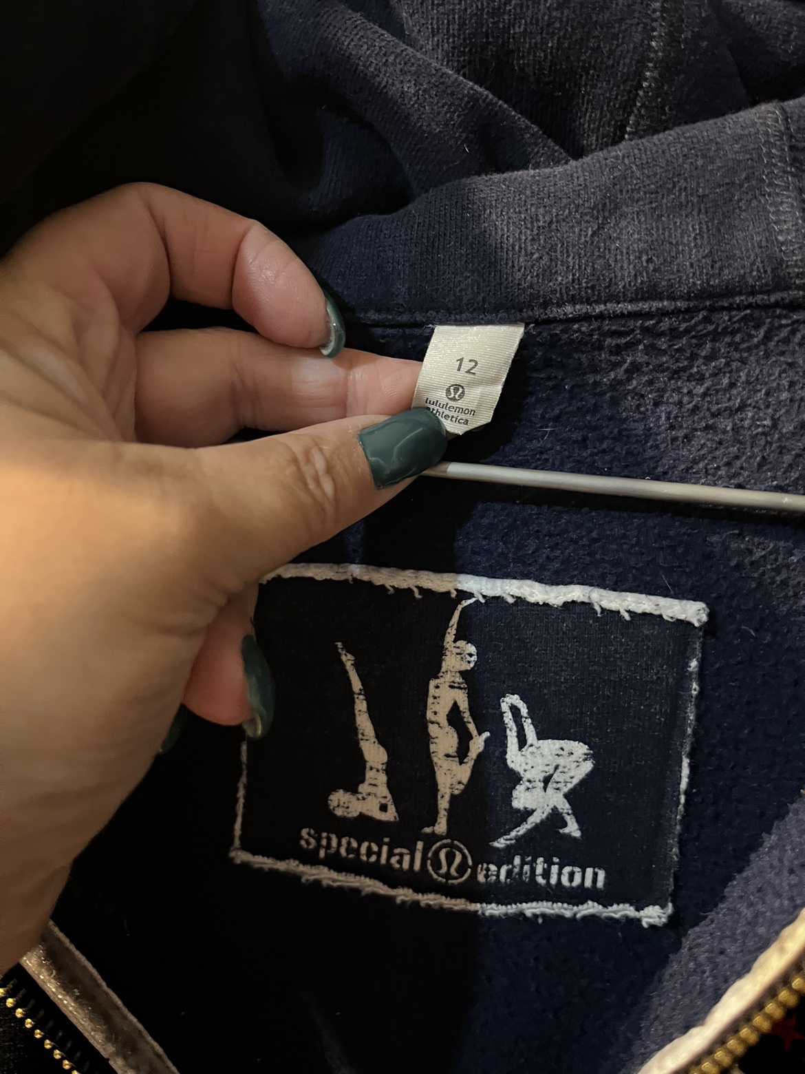 Lululemon hoodie image indicator(4)