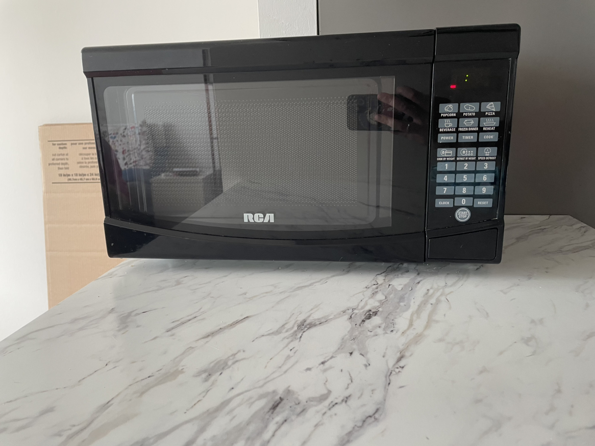 RCA Microwave black