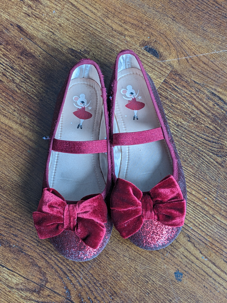 Beautiful H&M Ballerina flats size US 13.6 $15