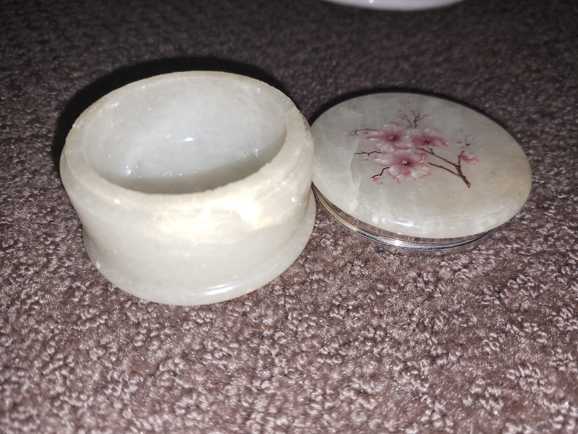 glass  dish thumbnail
