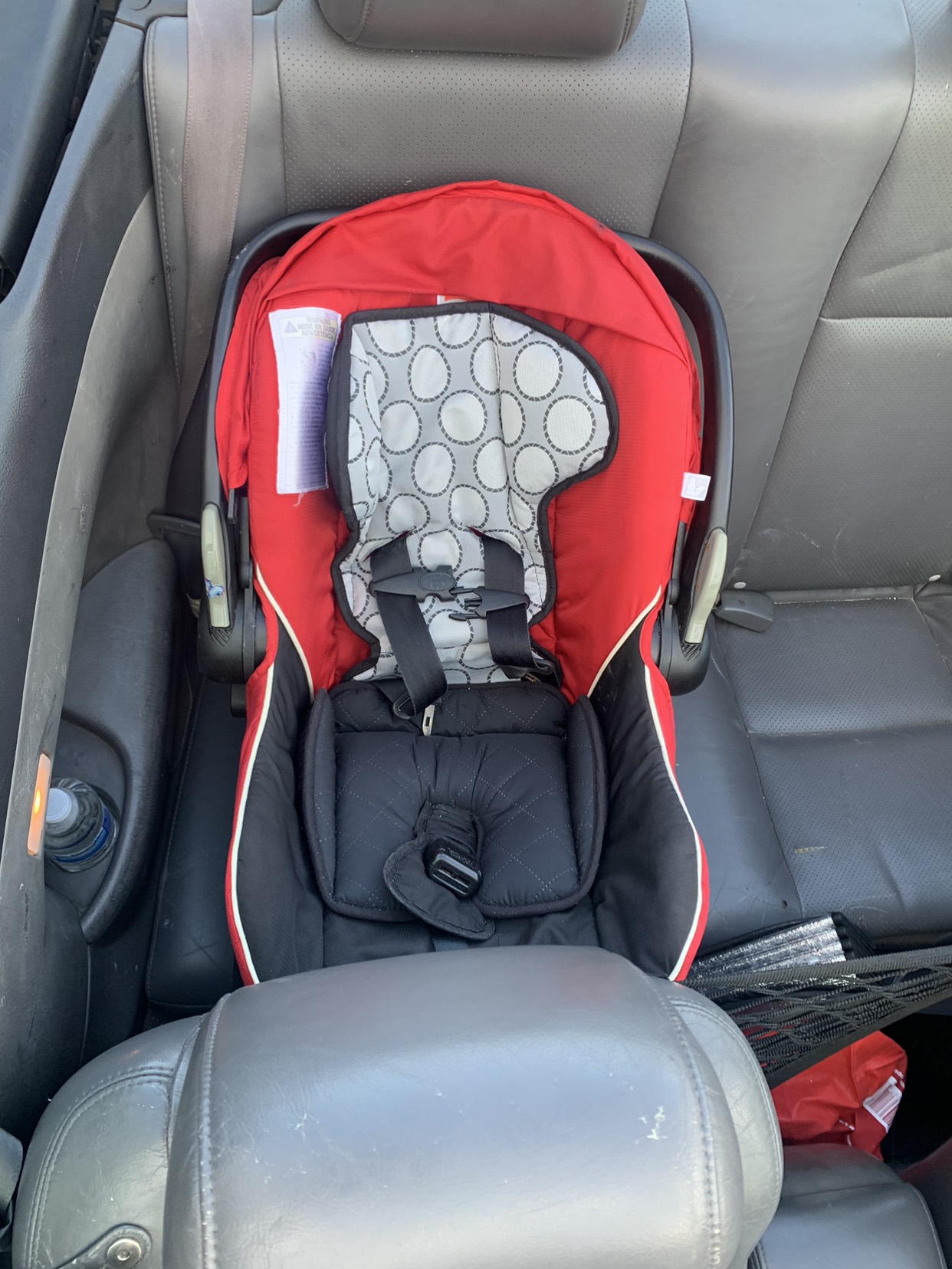 BABY CAR SEAT (Britax B-SAFE) image indicator(3)