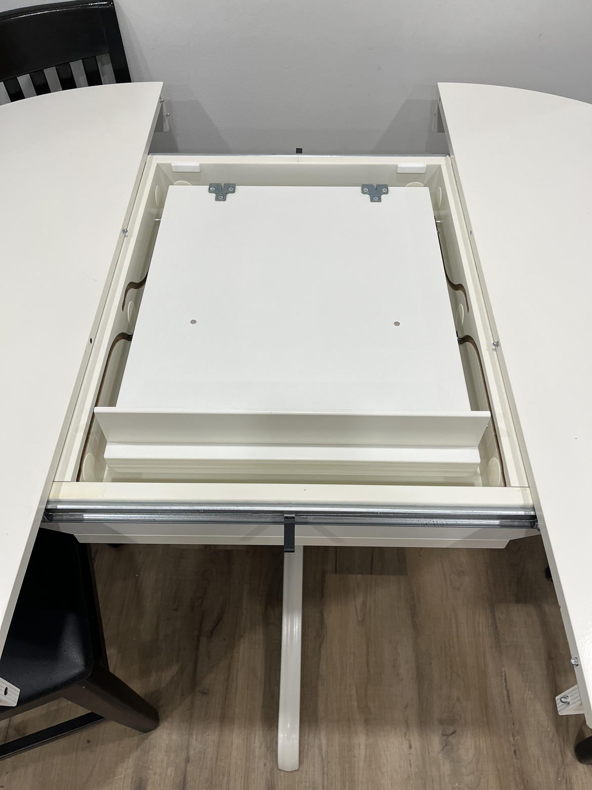 Ikea Extendable Dining Table - photo 3