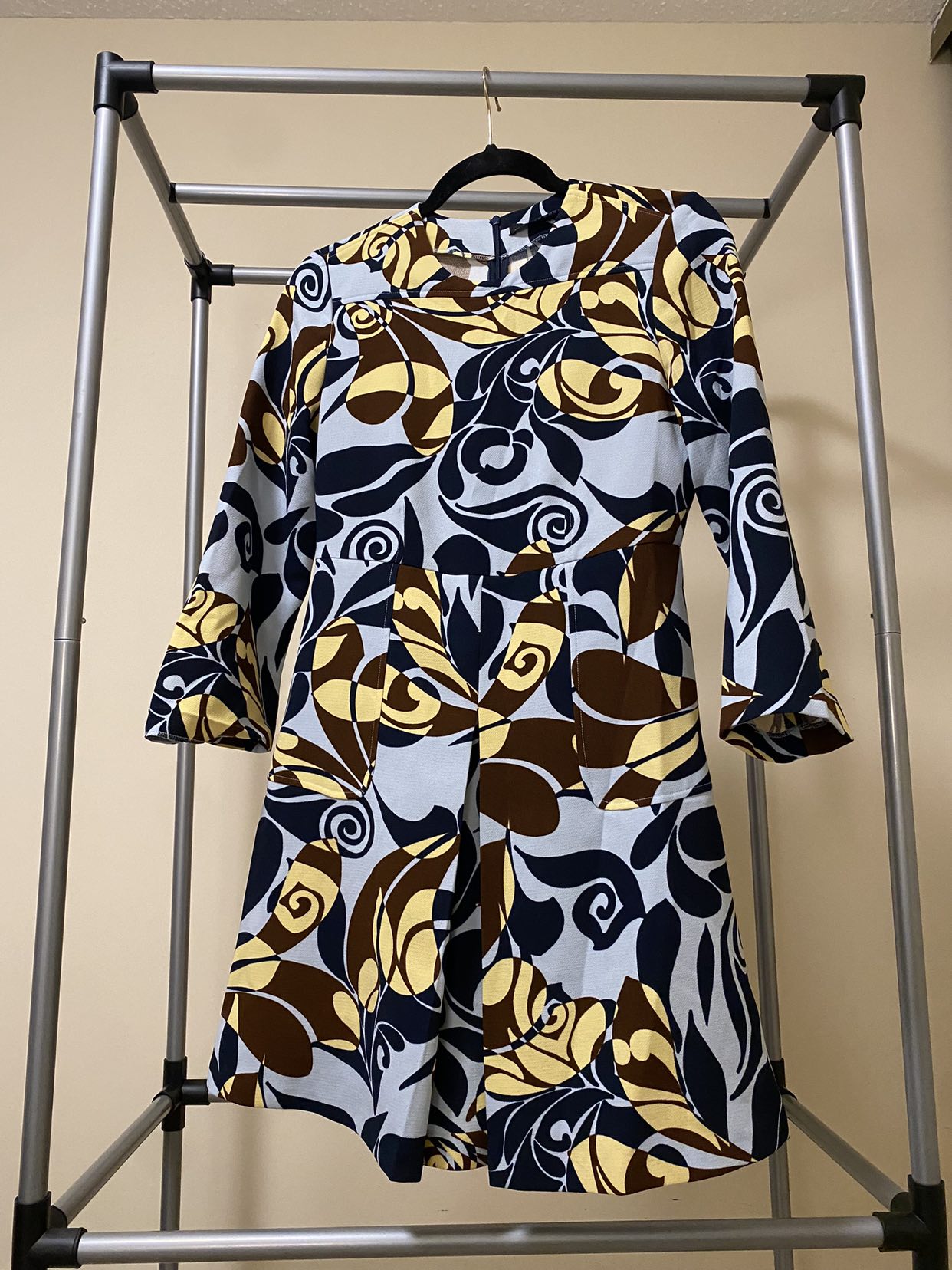 Many dresses CLOSET SALE EVERYTHING MUST GO! thumbnail
