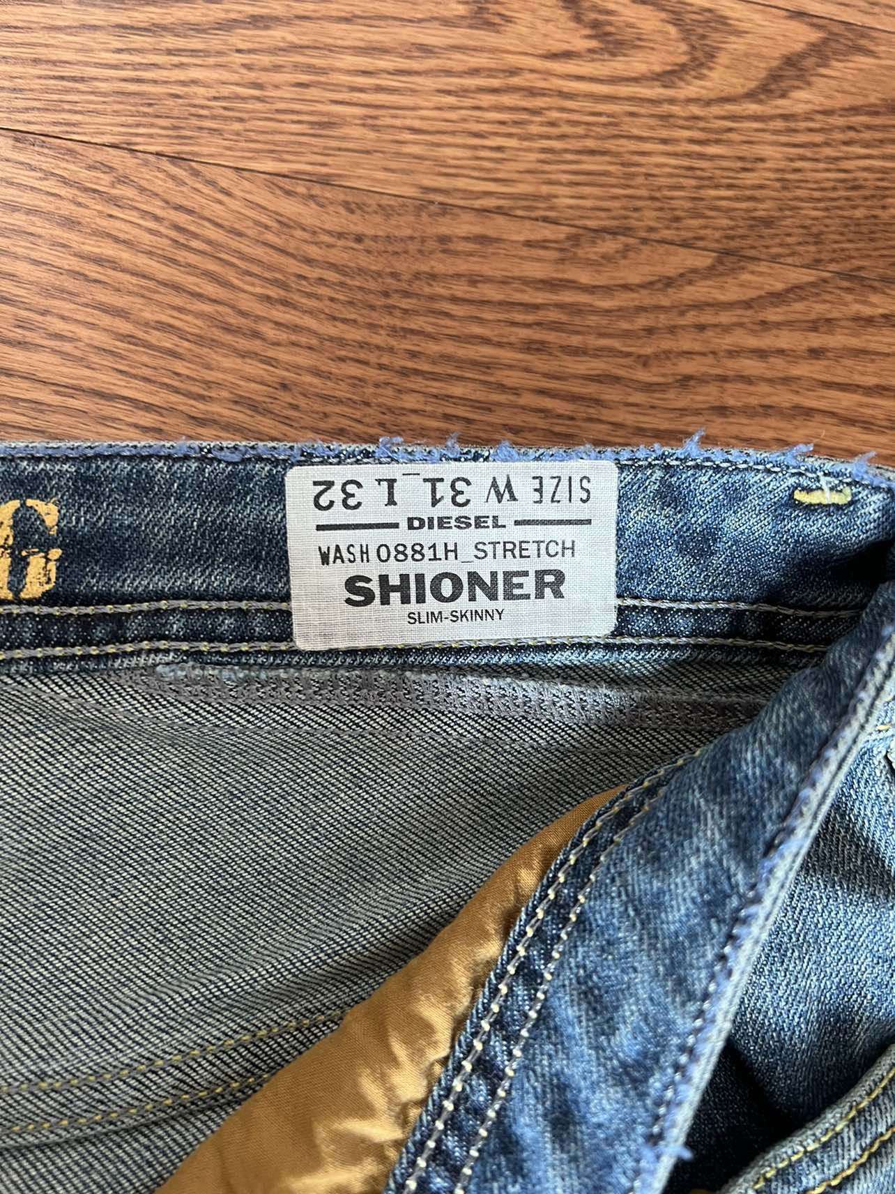 Diesel - Shioner ripped jean in 31X32 - photo 2