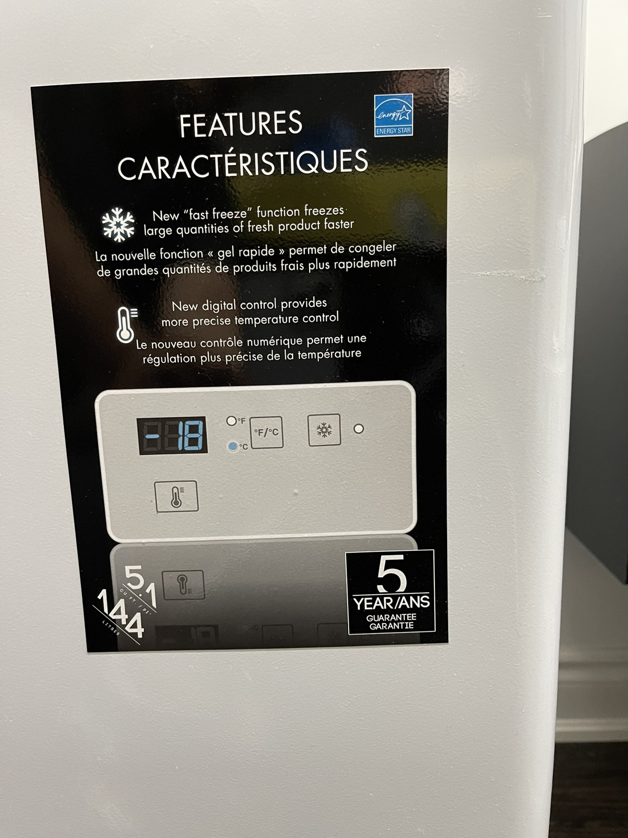 Danby freezer 5.1 cu ft. As good as new - photo 4