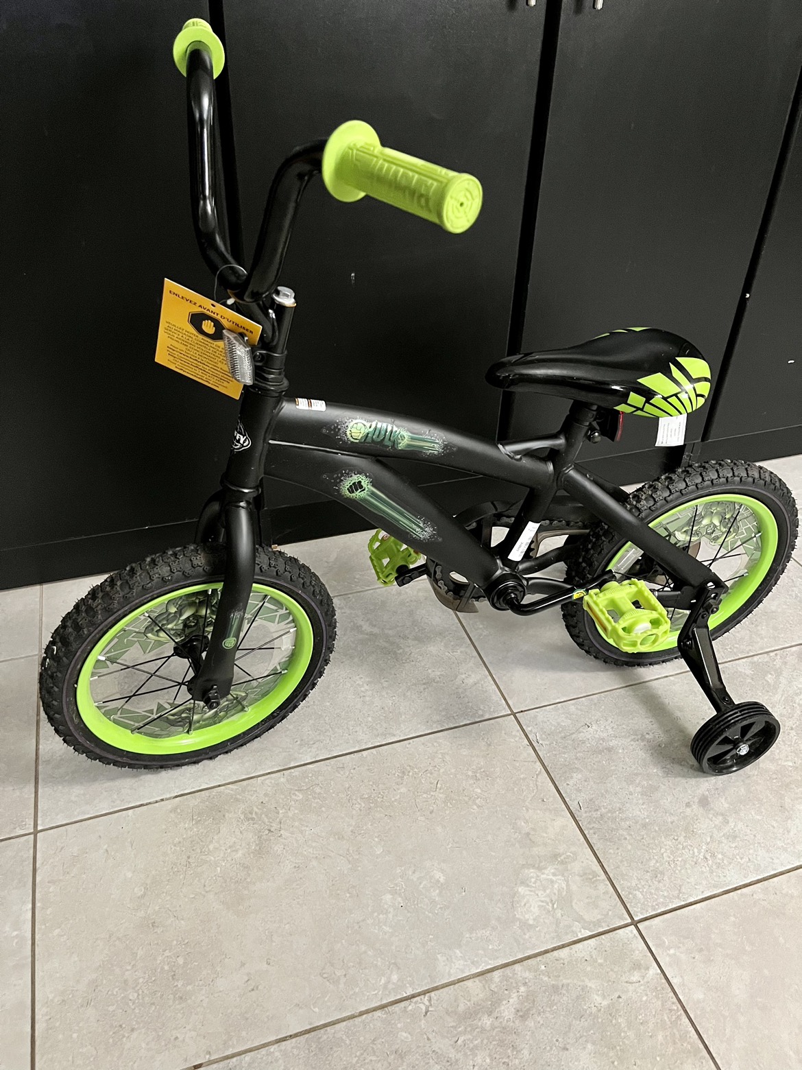 Marvel Avengers Hulk Boys’ 14" Bike, by Huffy image indicator(2)