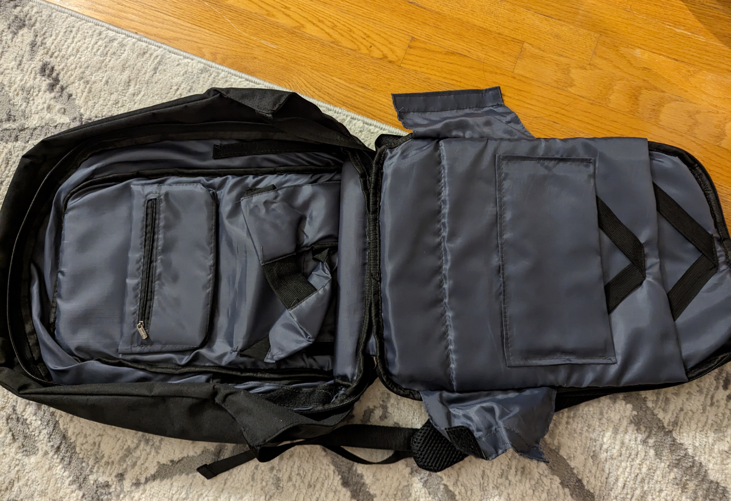 Waterproof Laptop Travel Backpack - Black image indicator(6)