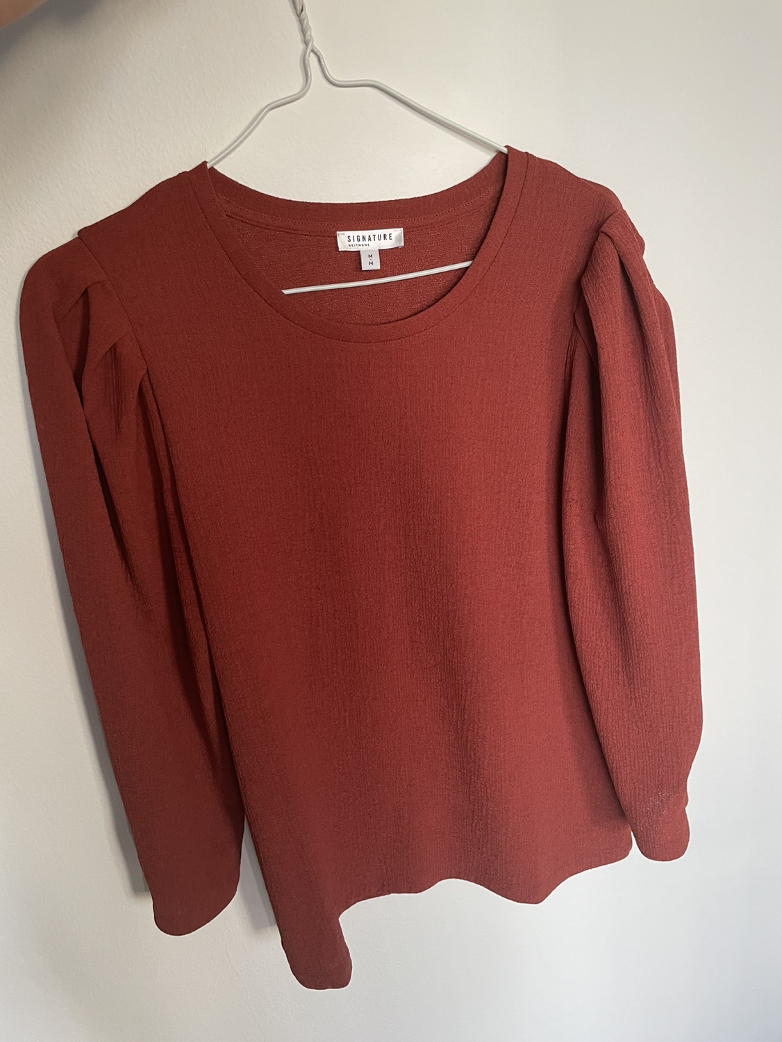 Red blouse thumbnail
