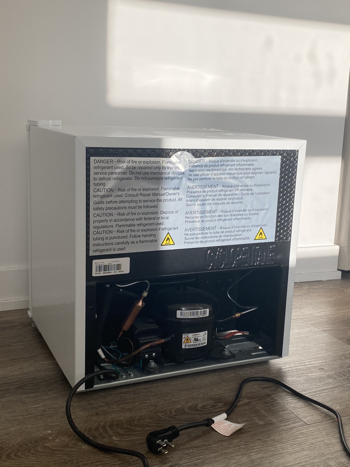 Mini Bar Fridge (perfect condition) - photo 5