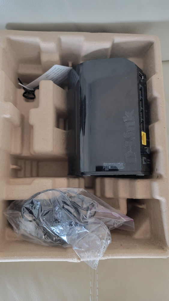 D-Link Wireless Router - Cash Only-Best Offer - photo 3