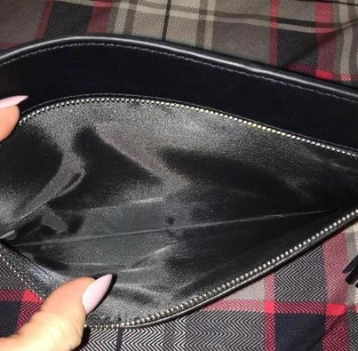 Kay Von D clutch image indicator(3)