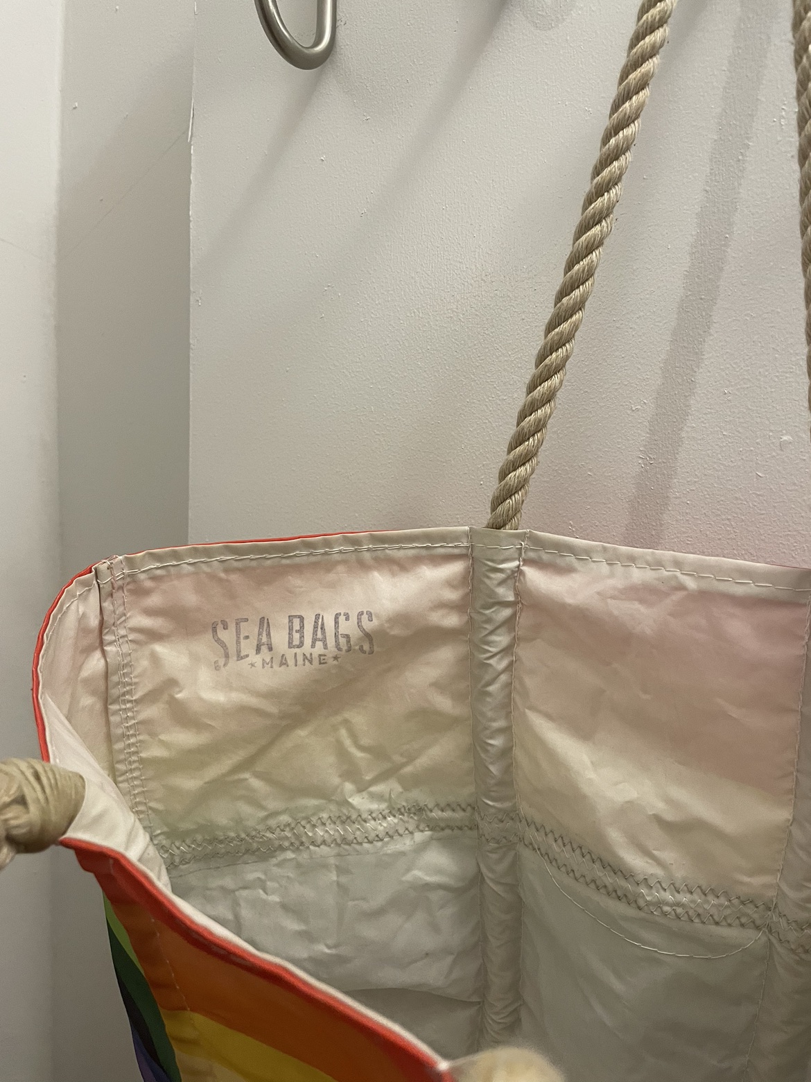 Rainbow Tote image indicator(3)