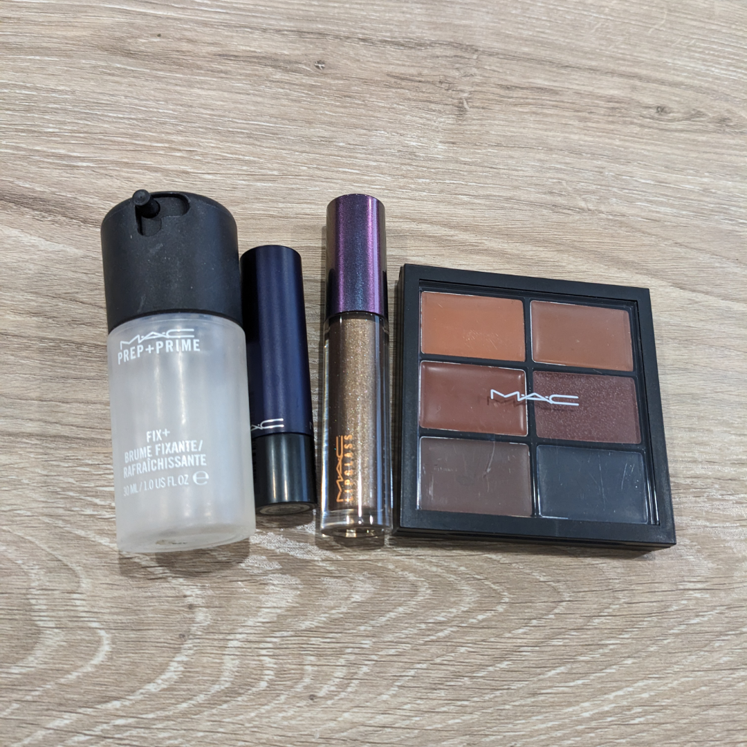 MAC makeup bundle all for only $10