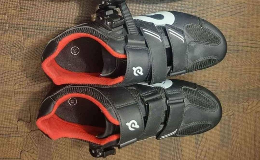 Peloton cycling Shoes Size 39 thumbnail