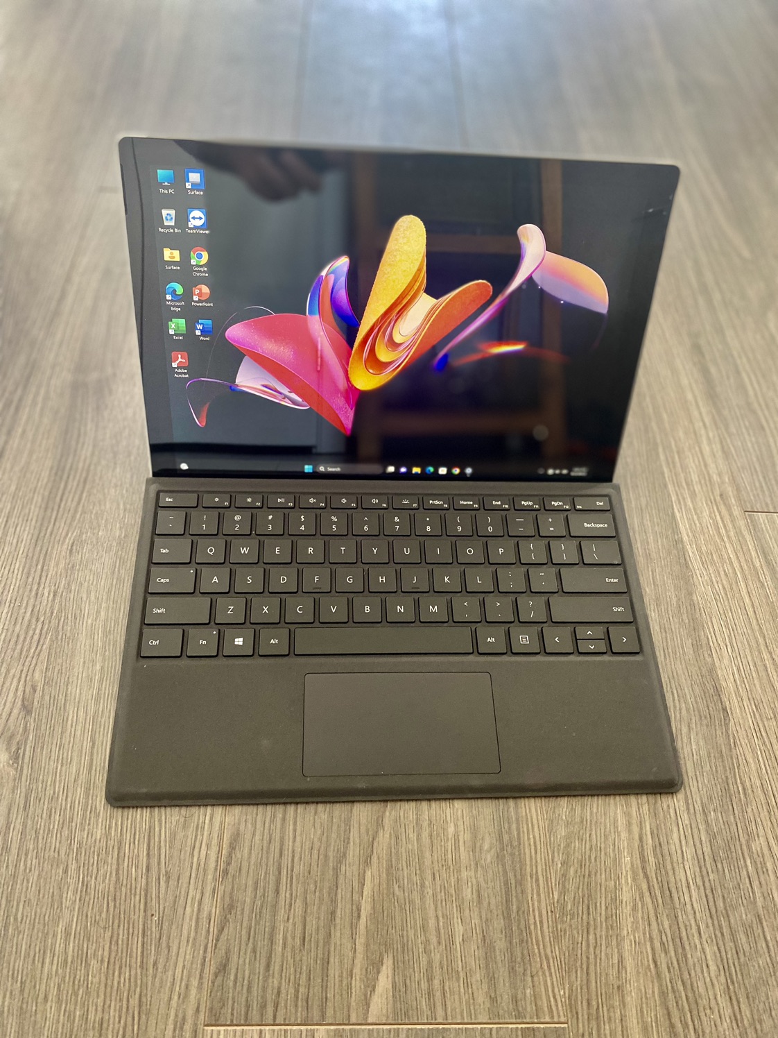Microsoft Surface Pro 5 image indicator(2)