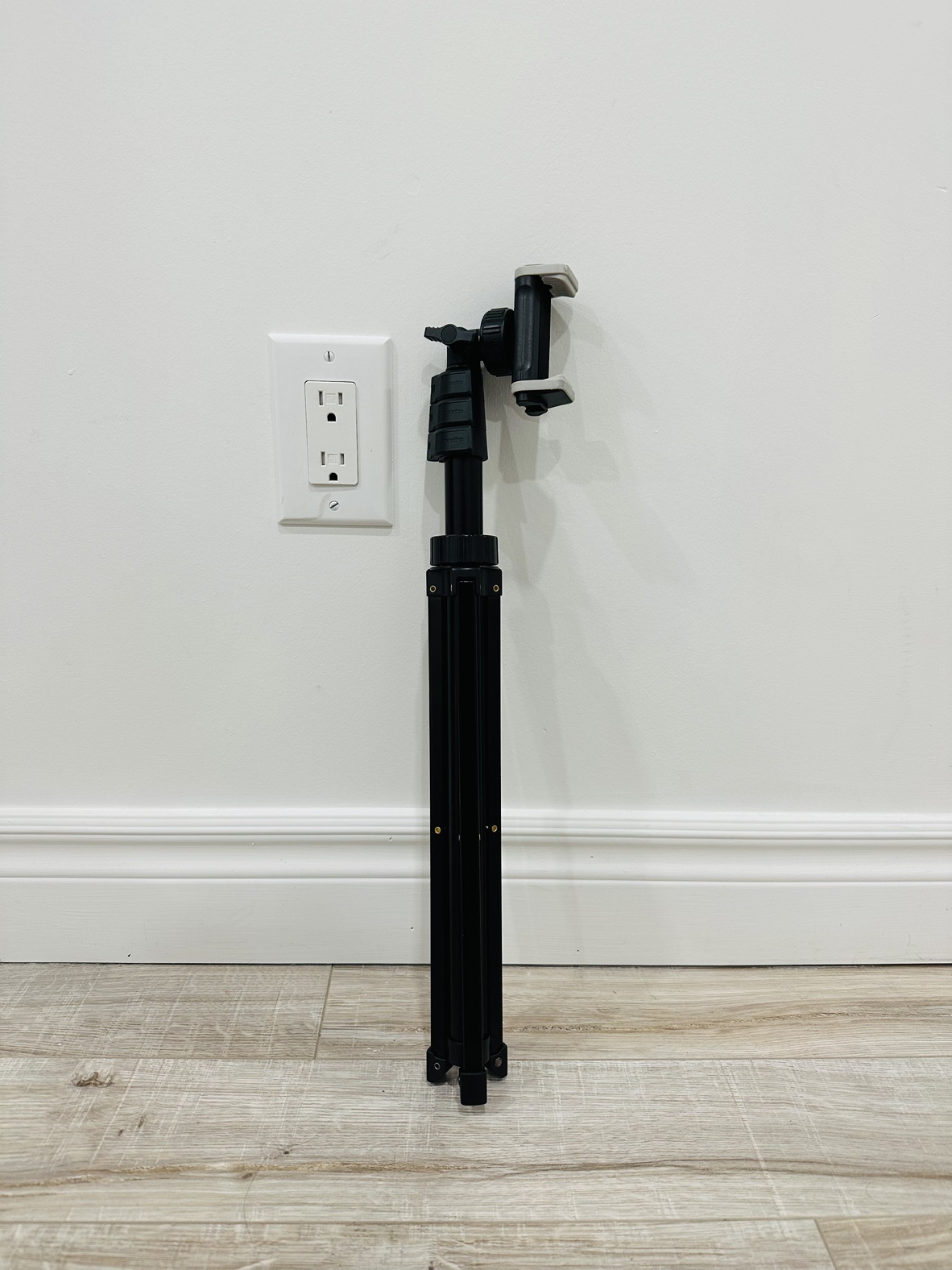 Tripod for phone - photo 3