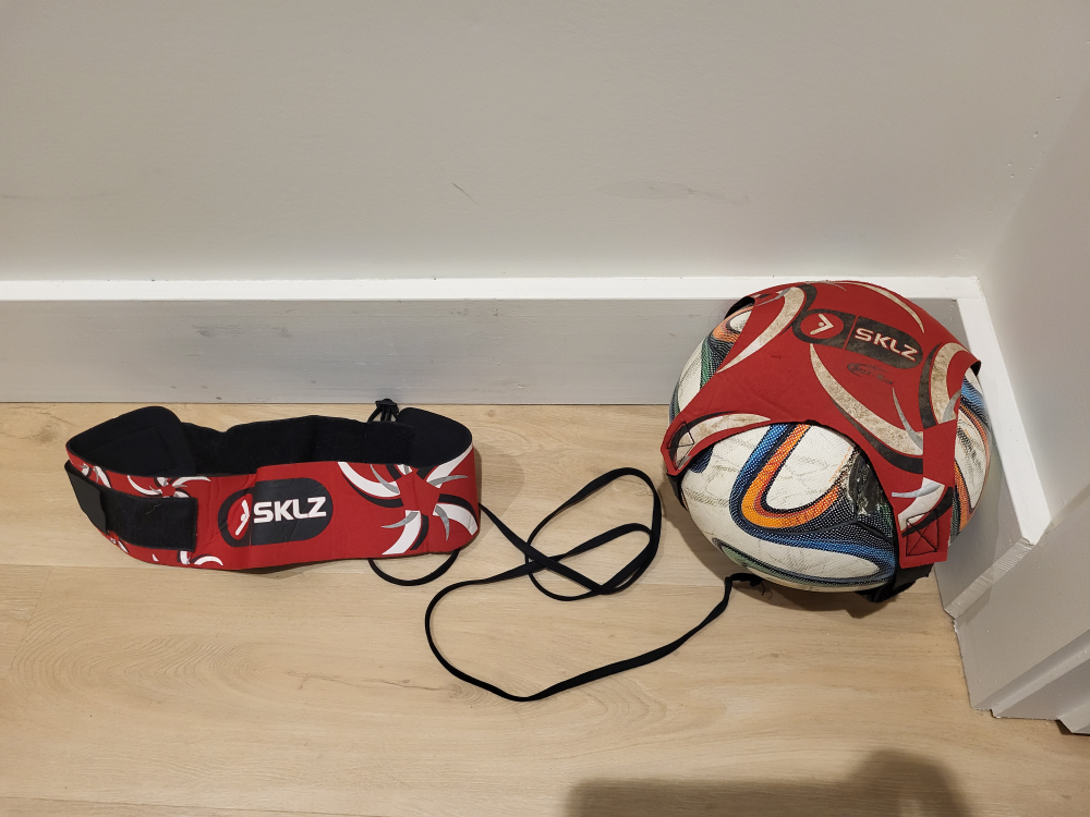 SKLZ star-kick soccer training  (ball not included) thumbnail