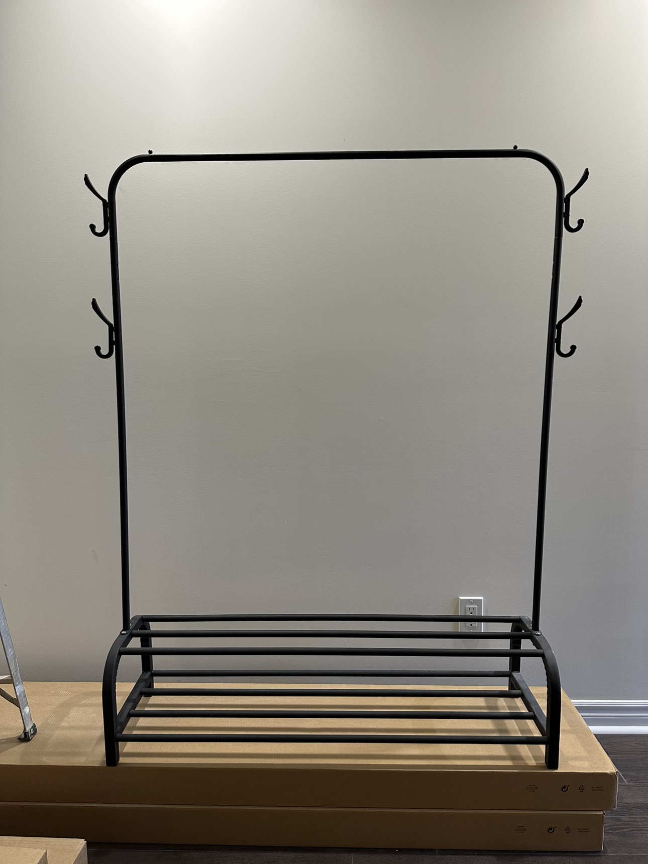 Metal Clothes Rack thumbnail
