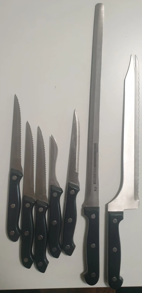 New unused knives thumbnail