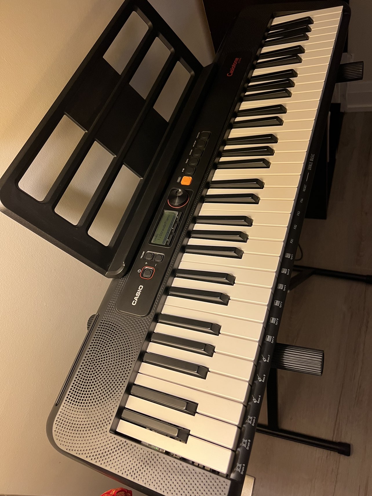 Casio CT-S195 61-Key Electric Keyboard with Stand & Bench - photo 4