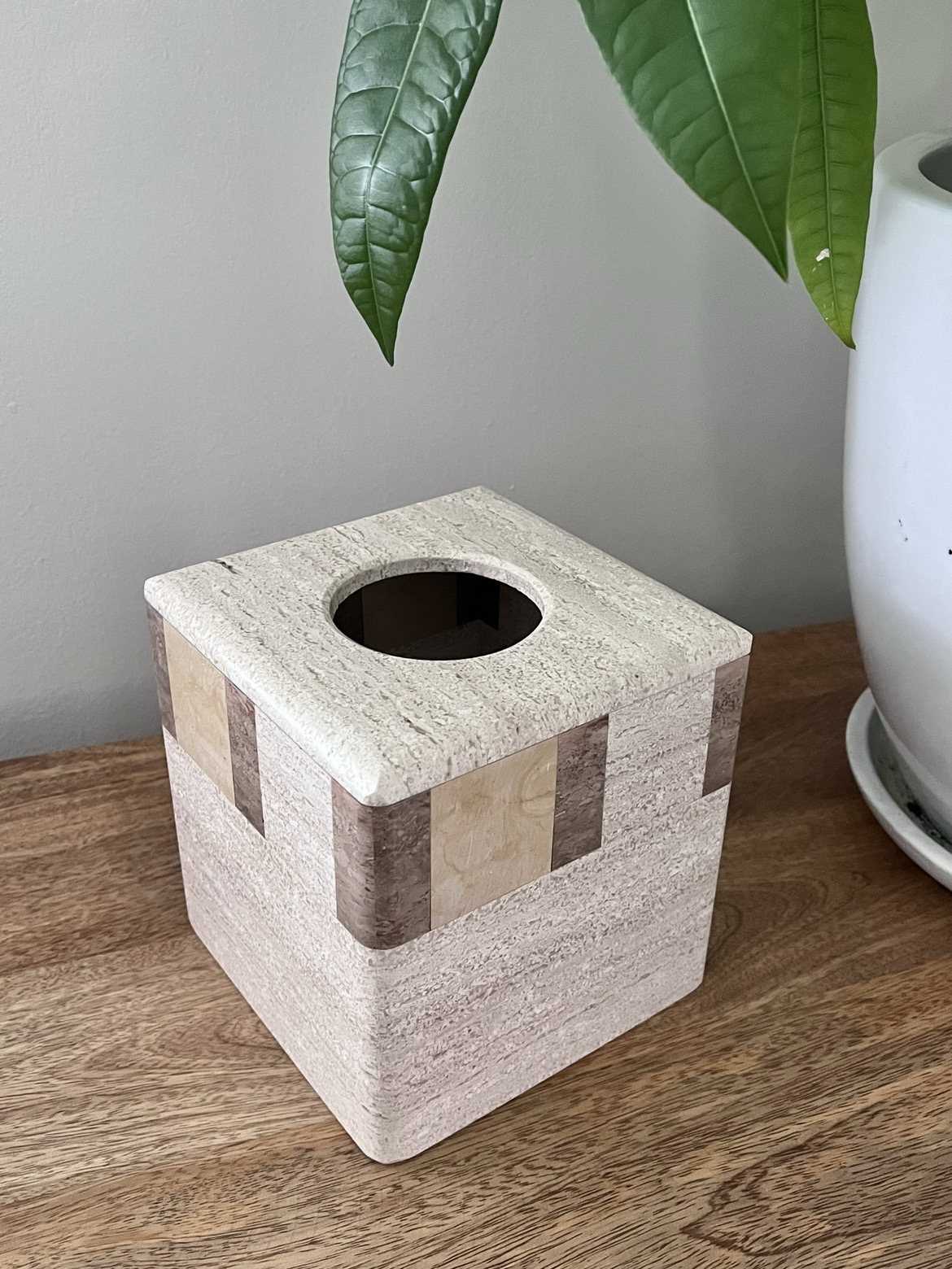 Heavy stone Kleenex box holder image indicator(4)