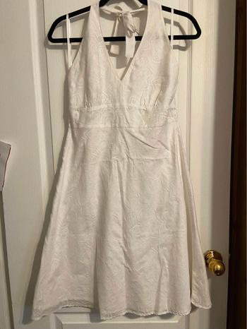 EUC White Smart Set halter dress size 9 thumbnail