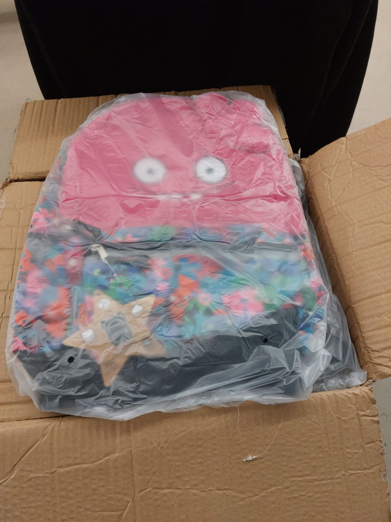 UglyDolls backpack  lot of 50 image indicator(2)