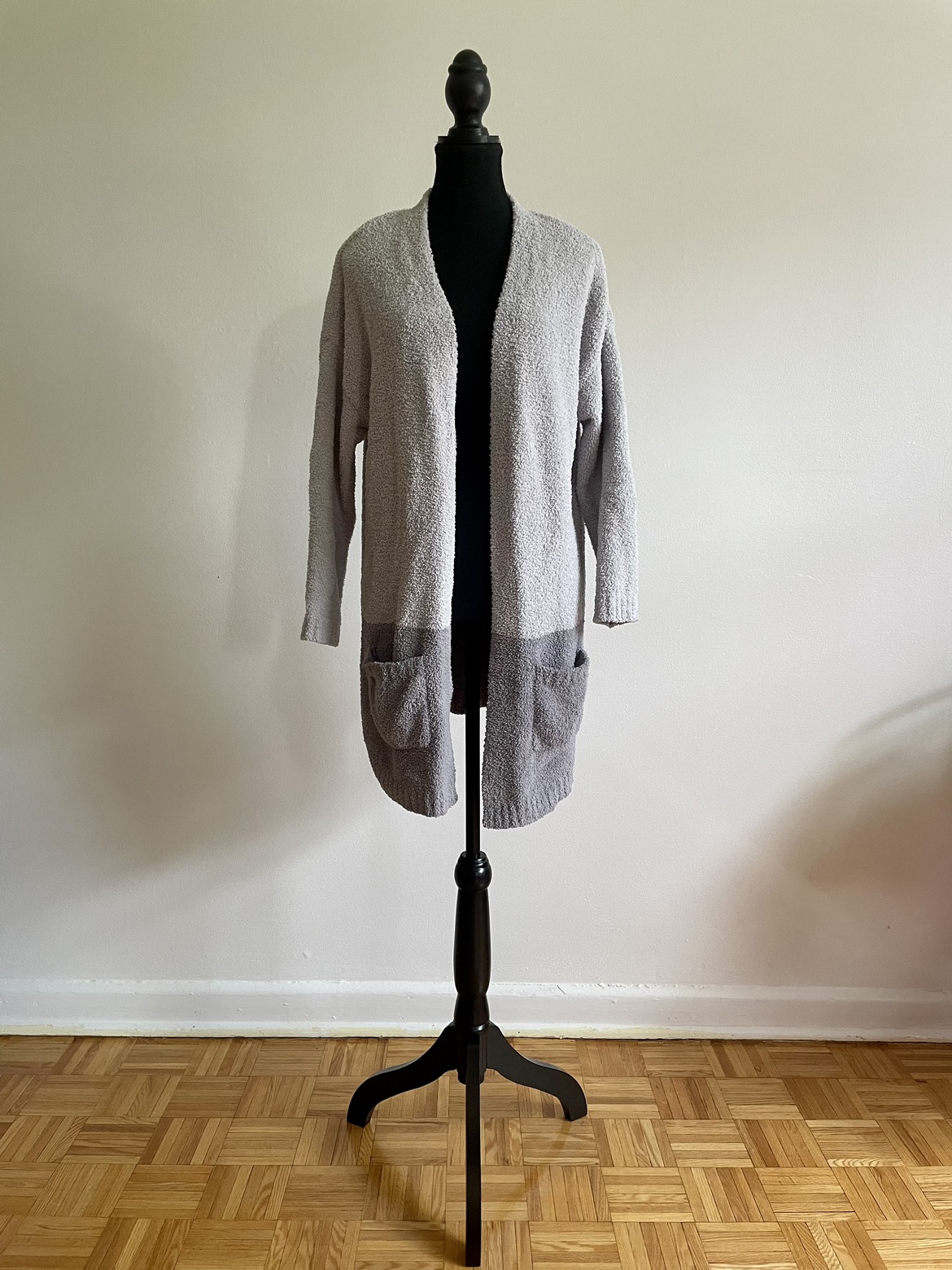 Cardigan thumbnail
