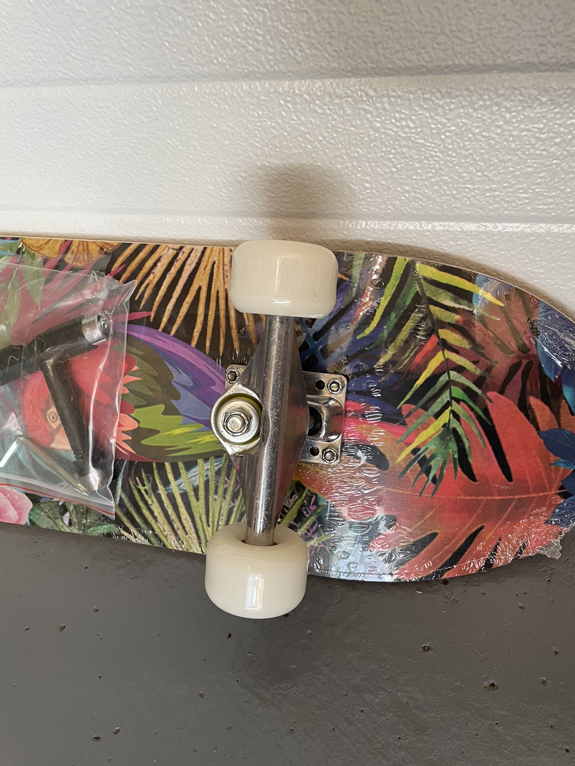 Skateboard 31 in x 8 in (Rainforest) - photo 3
