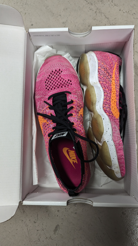 Women's Nike Runners thumbnail