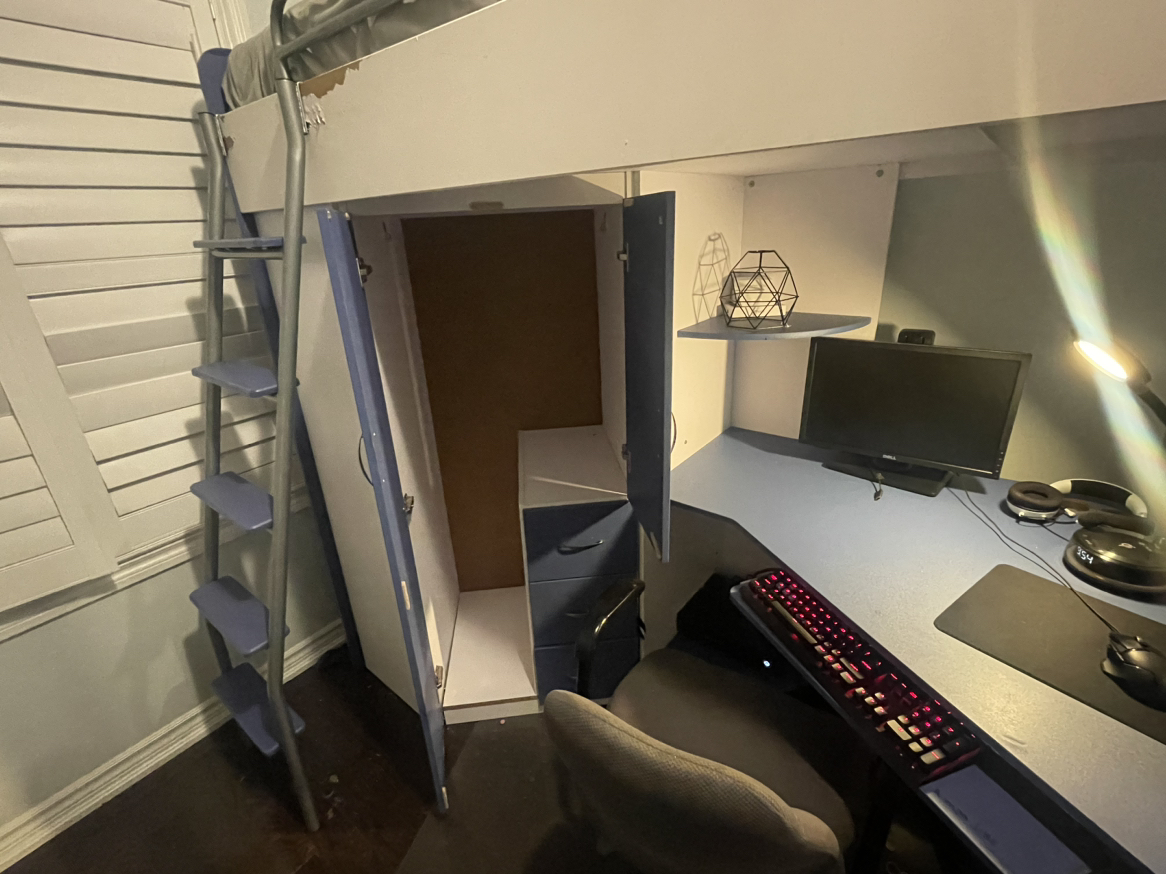 Single/twin loft bed with desk - photo 3